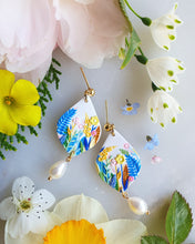 Load image into Gallery viewer, Medium Pearl Drops (Custom Pre-Order)