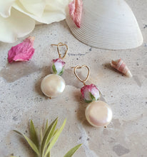 Load image into Gallery viewer, Rose & Pearl Heart Drops in Gold