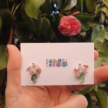 Load image into Gallery viewer, Dahlia