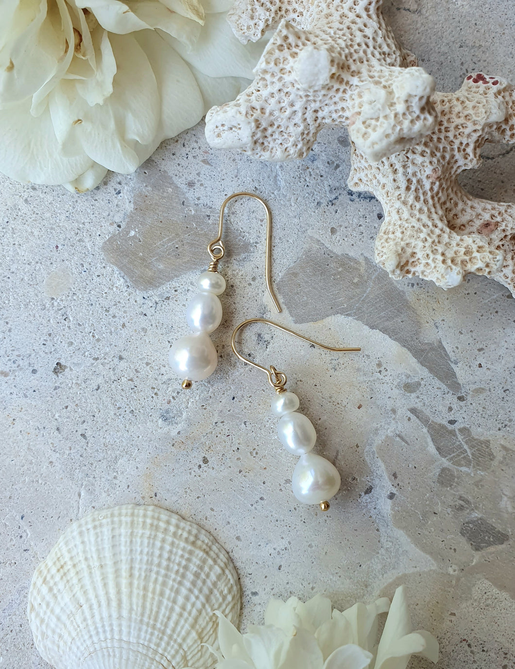 Dainty White Trio Pearls in Gold