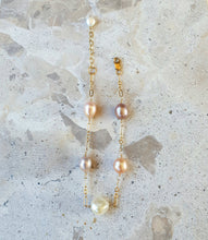 Load image into Gallery viewer, Pearl Bracelet

