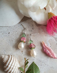 Flower & Pearl Drops